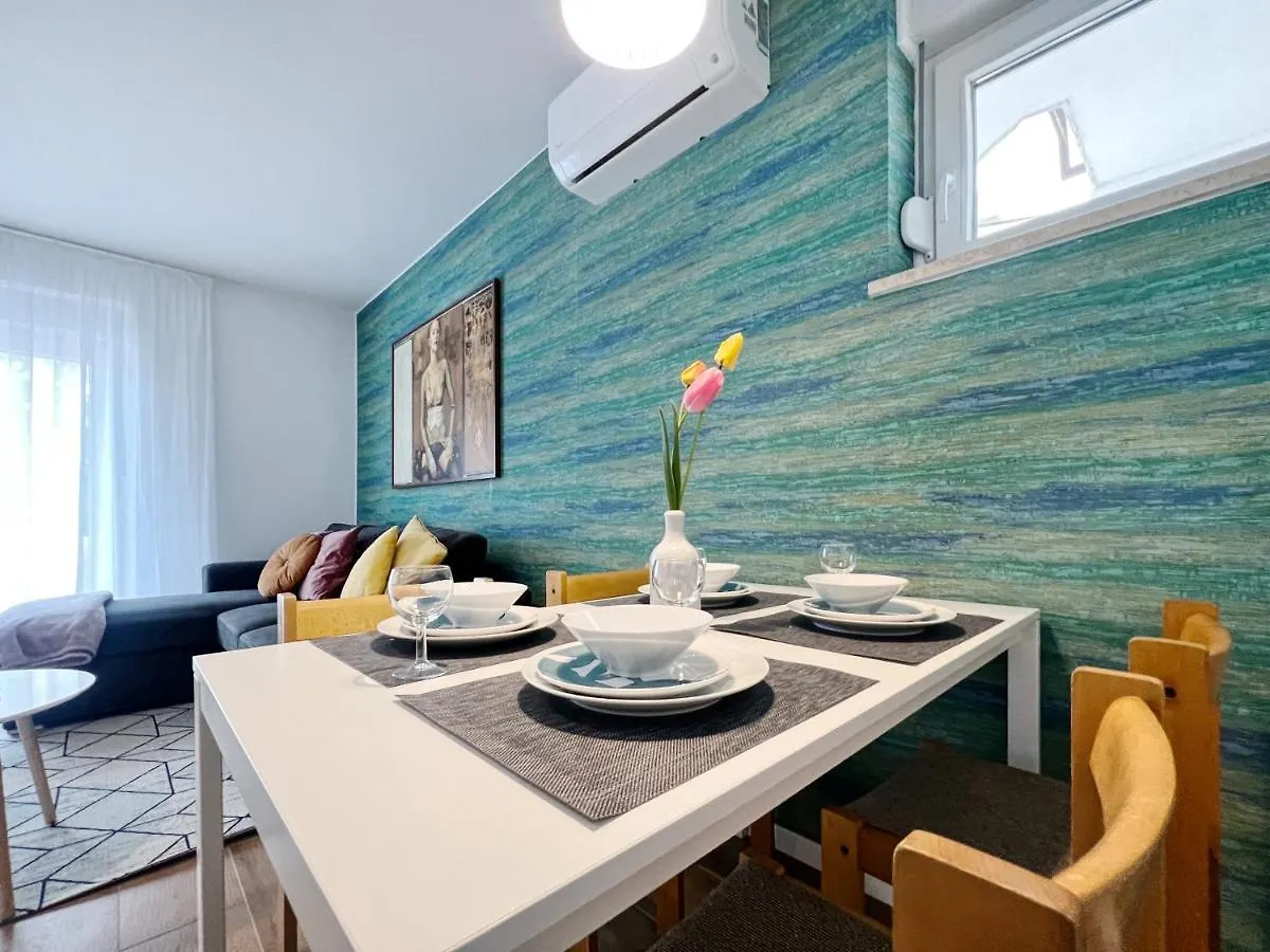 Apartments Valerian Novigrad