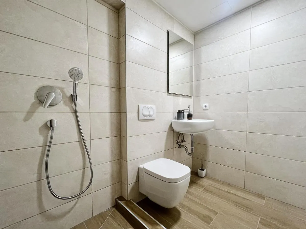 Apartments Valerian Novigrad  0*, Novigrad (Istria)