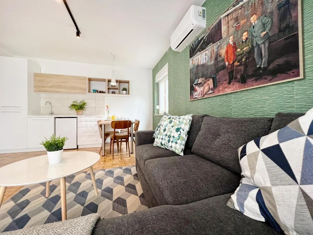 Apartments Valerian Novigrad  Croatia