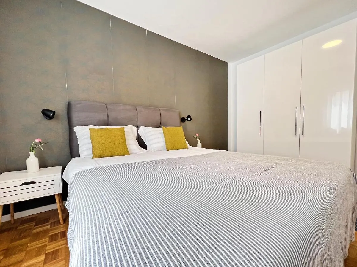 Apartments Valerian Novigrad