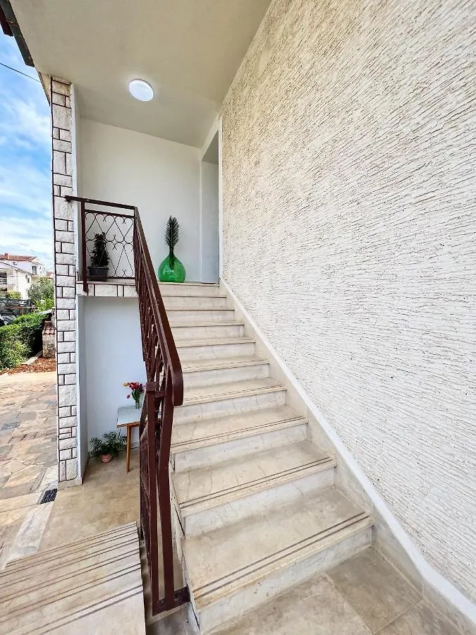 Apartments Valerian Novigrad
