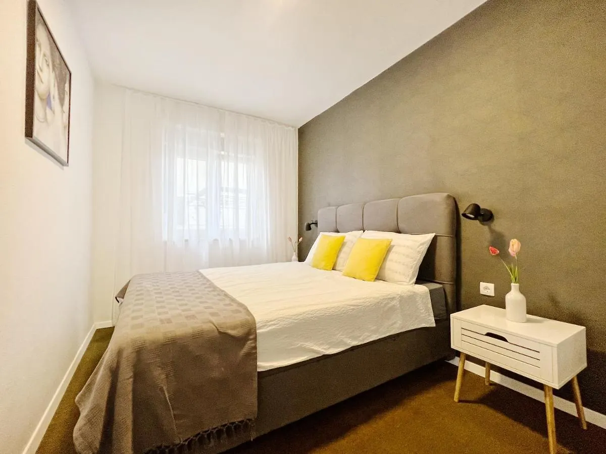 Apartments Valerian Novigrad
