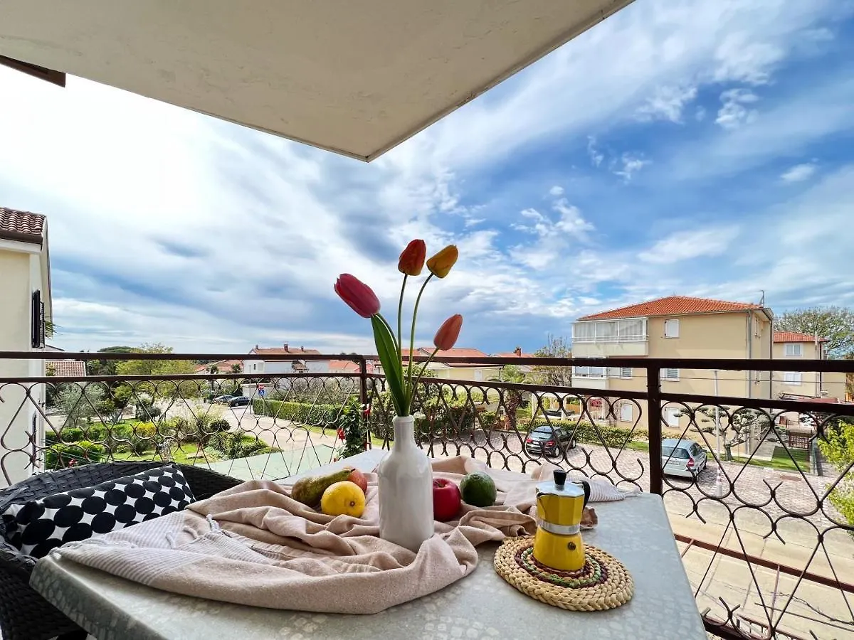Apartments Valerian Novigrad  Croatia