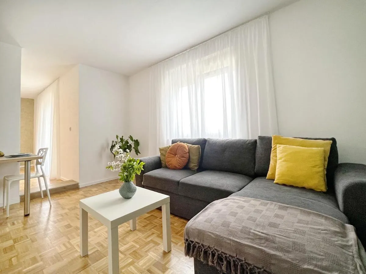 Apartments Valerian Novigrad  Croatia