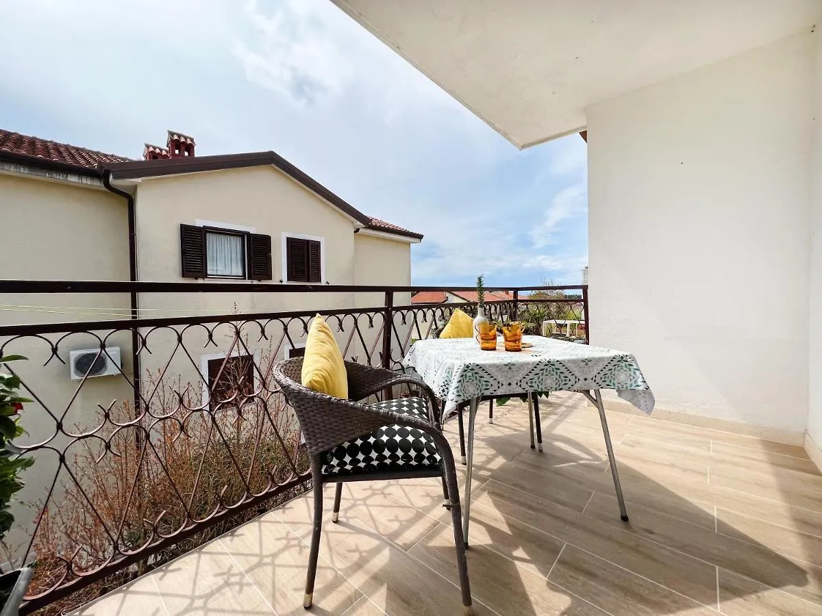 Apartments Valerian Novigrad  0*, Novigrad (Istria)